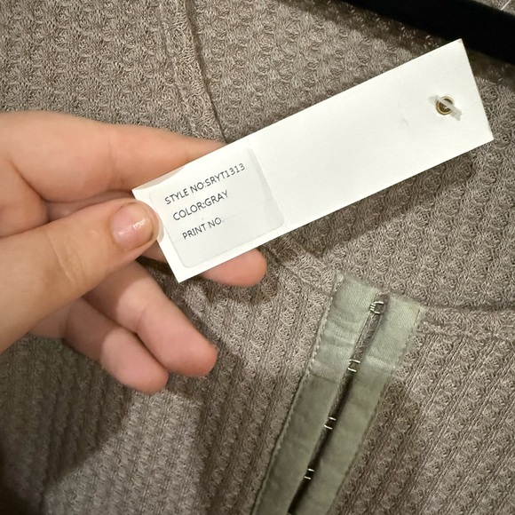 Sophie Rue Tan Ribbed Long Sleeve Blouse size small - Picture 4 of 7